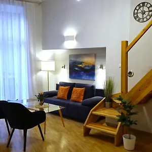 https://pantheon-apartments-ariadna.krakowhotelspoland.com